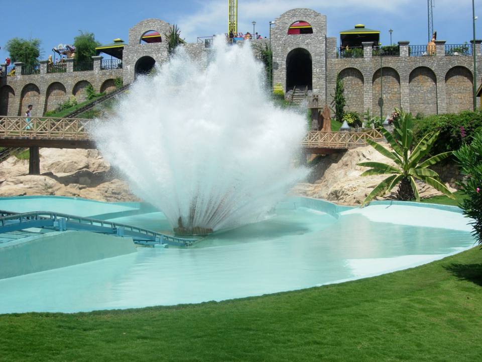 wonderla bangalore (1).jpg